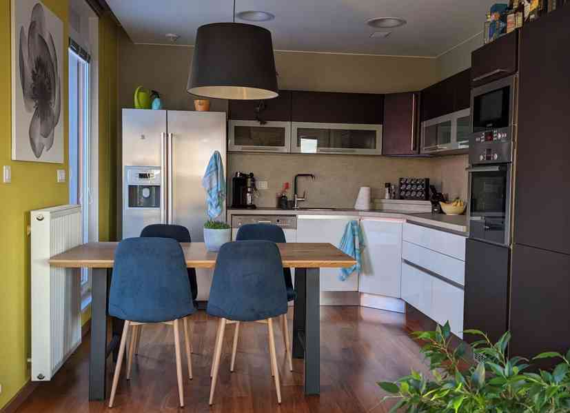 Vybavený luxusní mezonet & penthouse s terasou (200m2) - foto 2