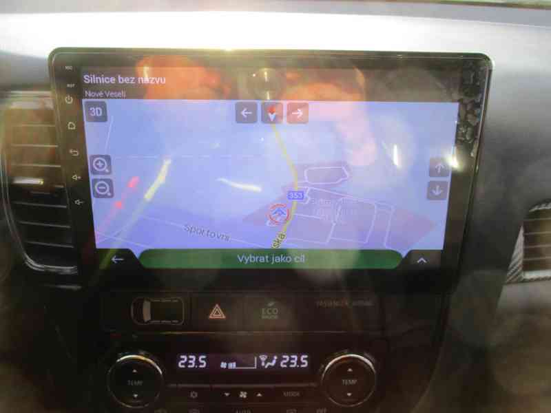 Mitsubishi Outlander 3 2,2 Di-D 4x4 TAŽNÉ - foto 7