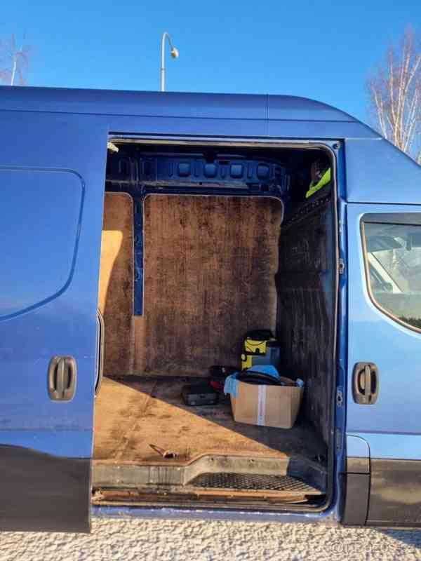 Iveco Daily 3,0   L5H3 3.0 125kW Automat po serv - foto 13
