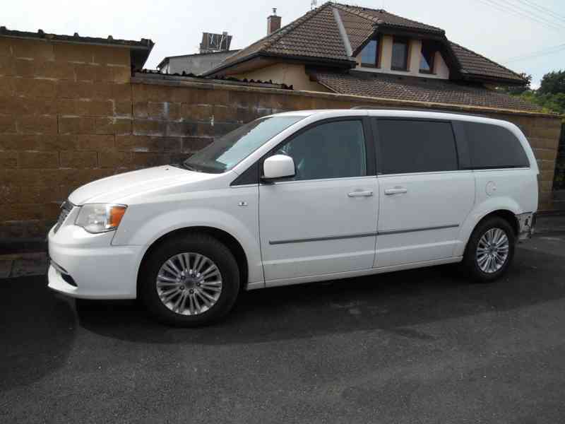 Chrysler Town Lancia  3,6 2,8 CRD 2008 -2019 náhradní díly - foto 5