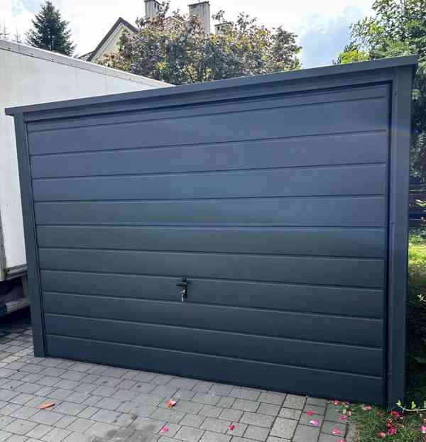 Plechová garáž  3m x 5m, spád dozadu - výklopná vrata TS492 - foto 2