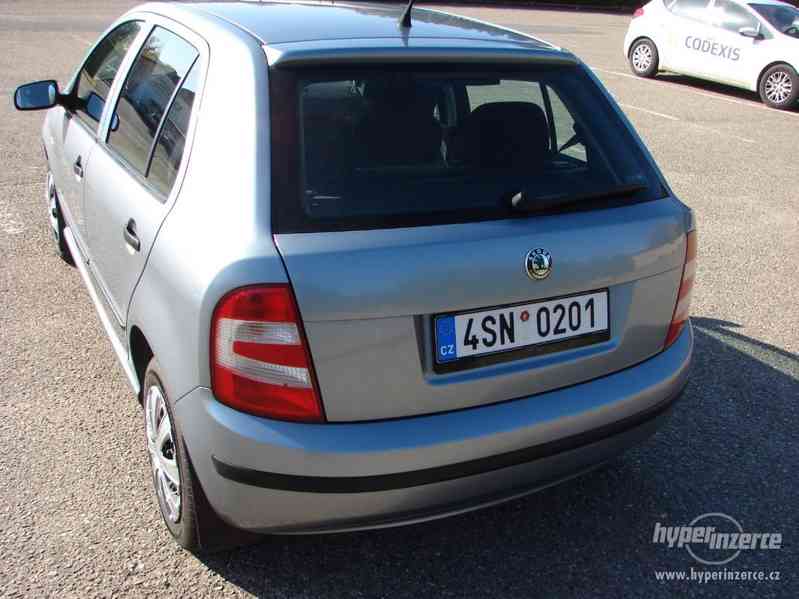 Škoda Fabia 1.2i r.v.2005 STK:10/2021 serviska - foto 4