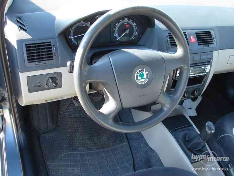 Škoda Fabia 1.2i r.v.2005 STK:10/2021 serviska - foto 5