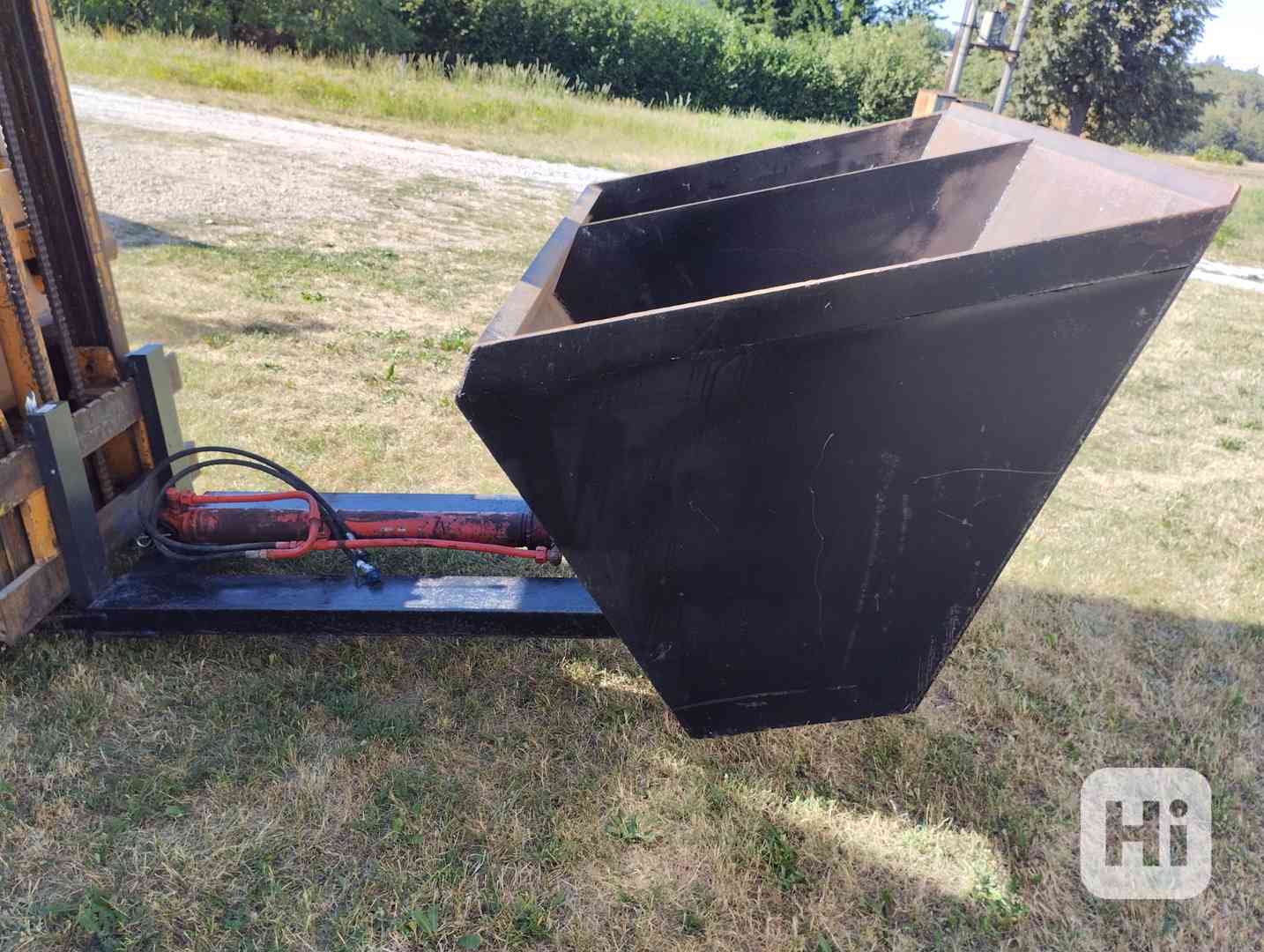 Hydraulická lopata na vysokozdvižný vozík - foto 1