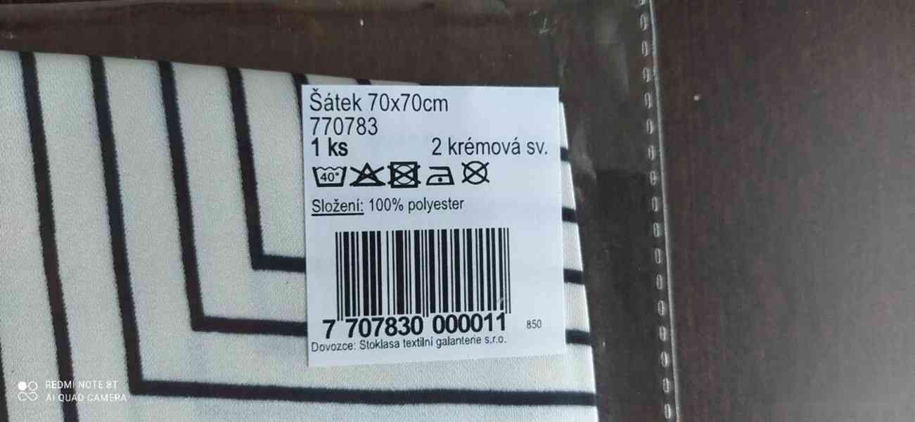 Saténový šátek nový 70 x 70 - foto 3