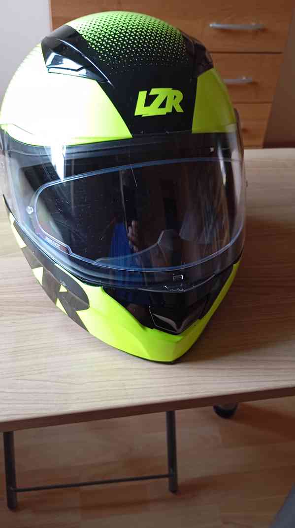 Vyklápěcí přilba na motorku Lazer MH2 V'sible - foto 4