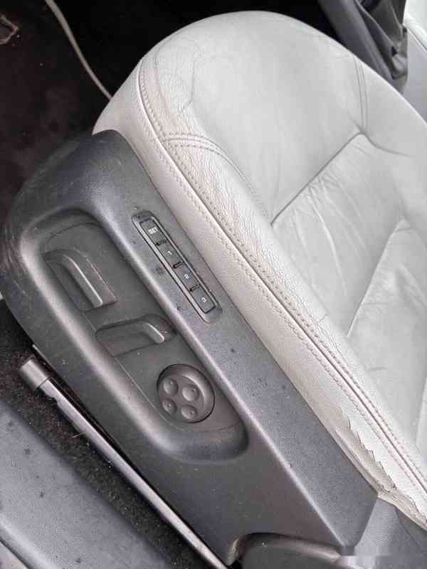 Škoda Octavia Lourin a klement 1.9 tdi 103kw - foto 15