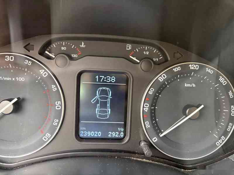 Škoda Octavia Lourin a klement 1.9 tdi 103kw - foto 17
