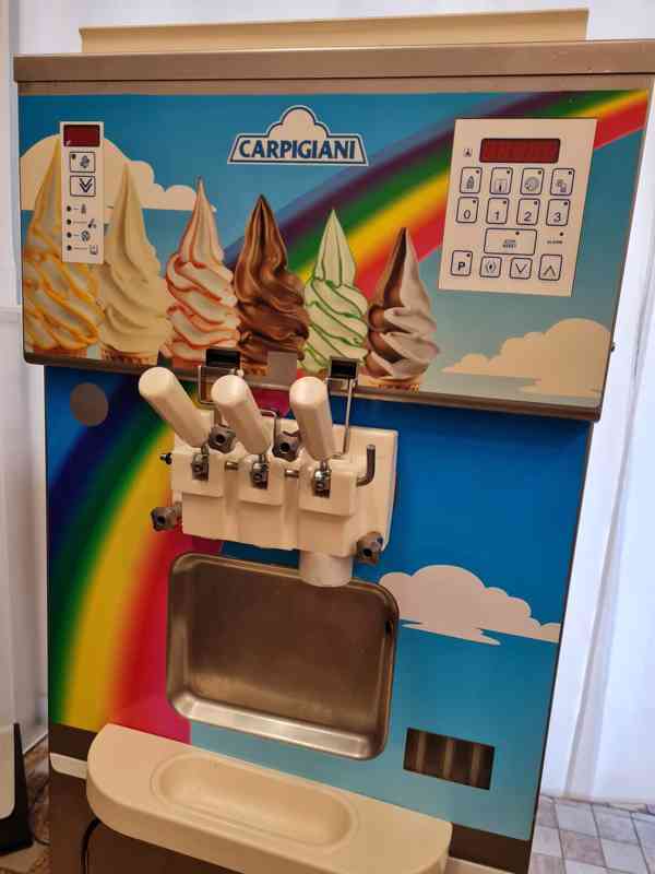 Zmrzlinový stroj Carpigiani Rainbow 3 - foto 9