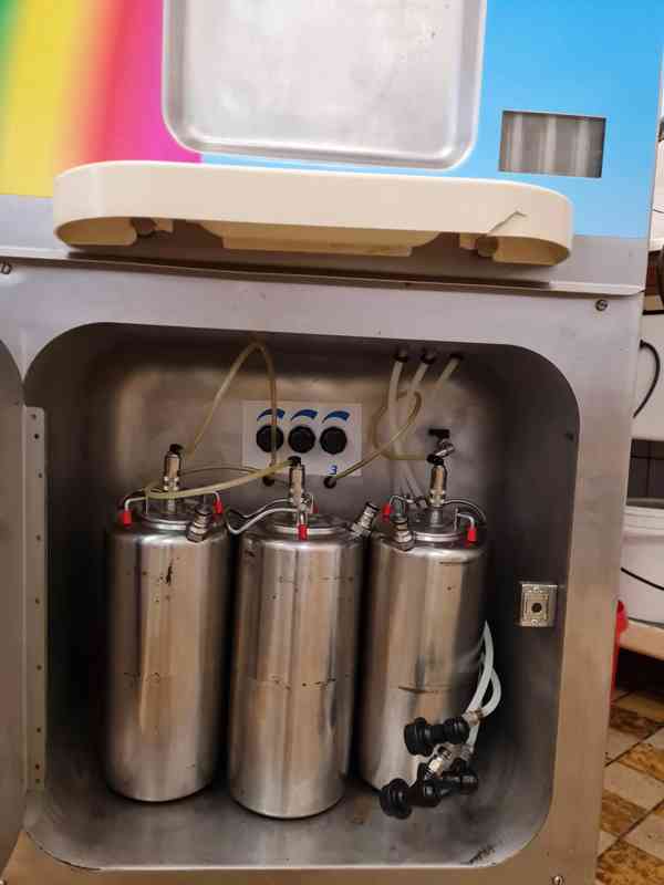 Zmrzlinový stroj Carpigiani Rainbow 3 - foto 5