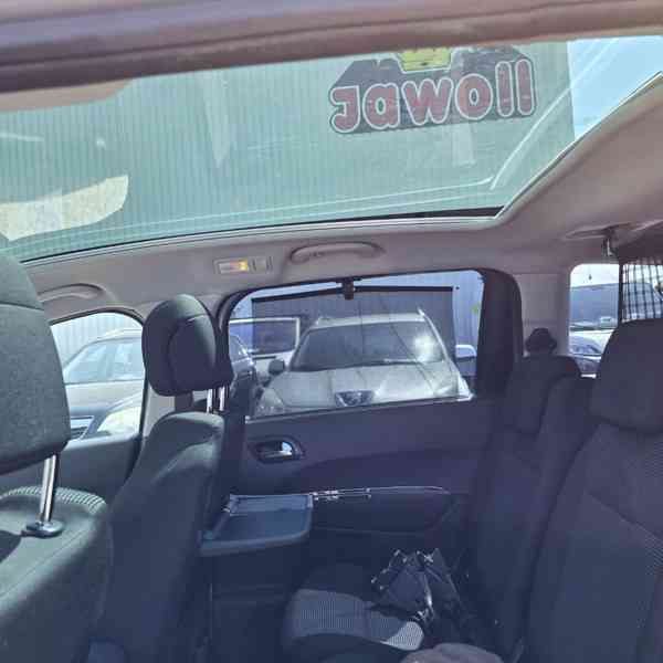 Peugeot 5008 1,6i Family benzín 115kw - foto 18