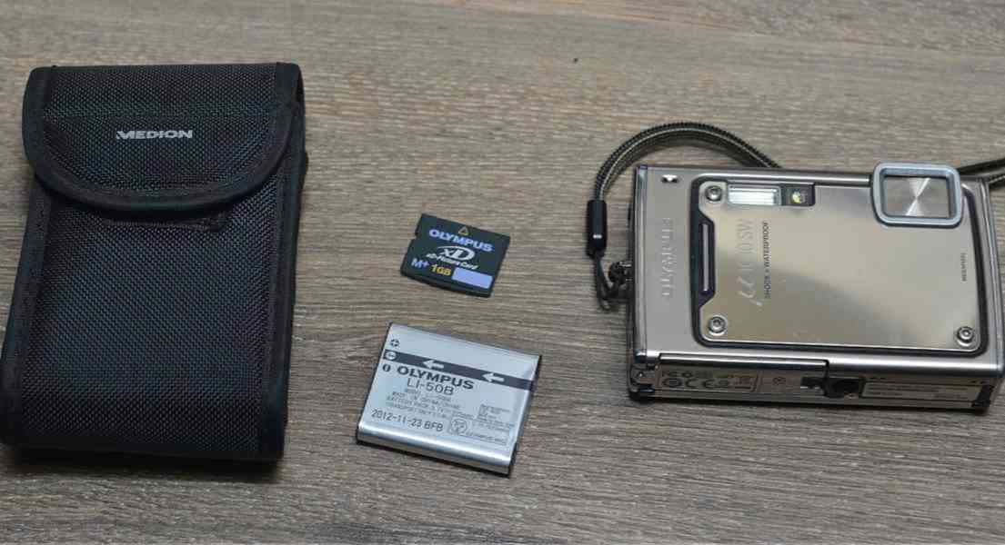 OLYMPUS Mju 1030 SW *CCD 10 MPix*Vodotěsný do 10m* - foto 3