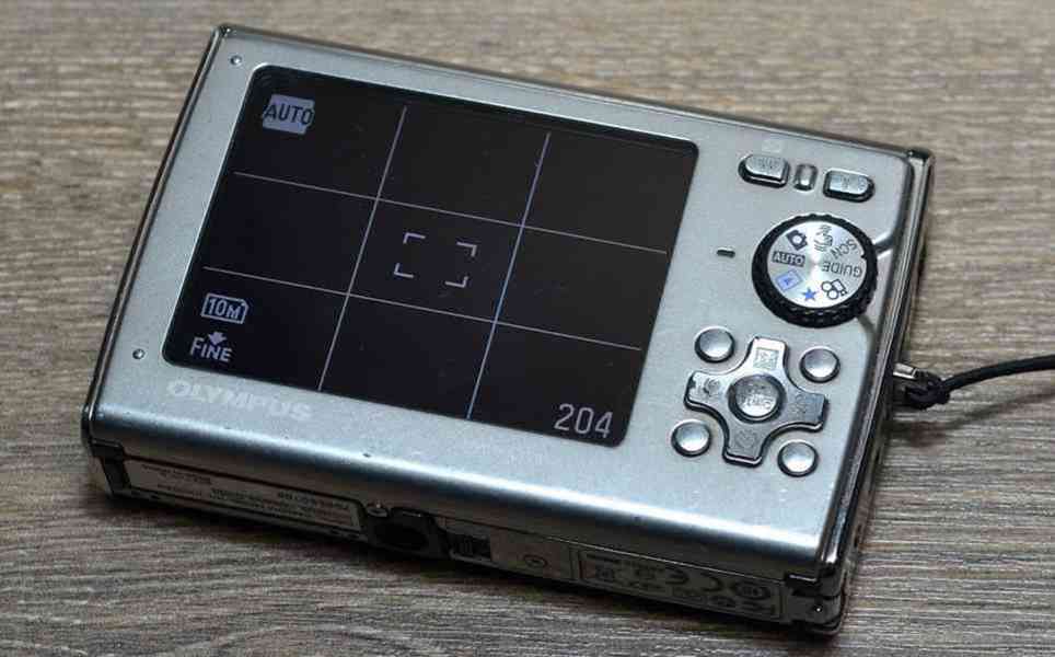 OLYMPUS Mju 1030 SW *CCD 10 MPix*Vodotěsný do 10m* - foto 6