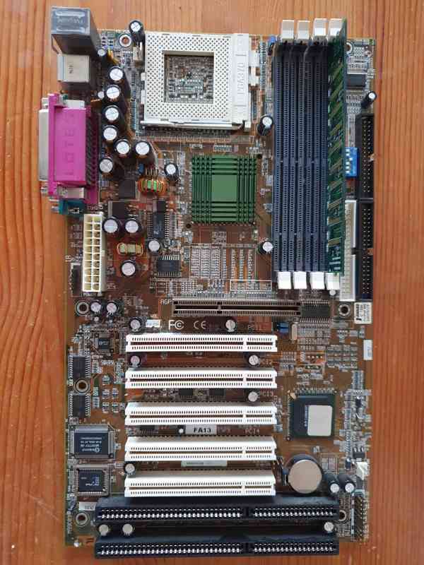 FIC FA13 (socket 370) + GPU + 32MB SDRAM. - foto 2