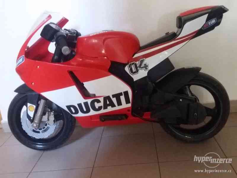 Peg-Pérego Ducati GP 8,3km/h - foto 1