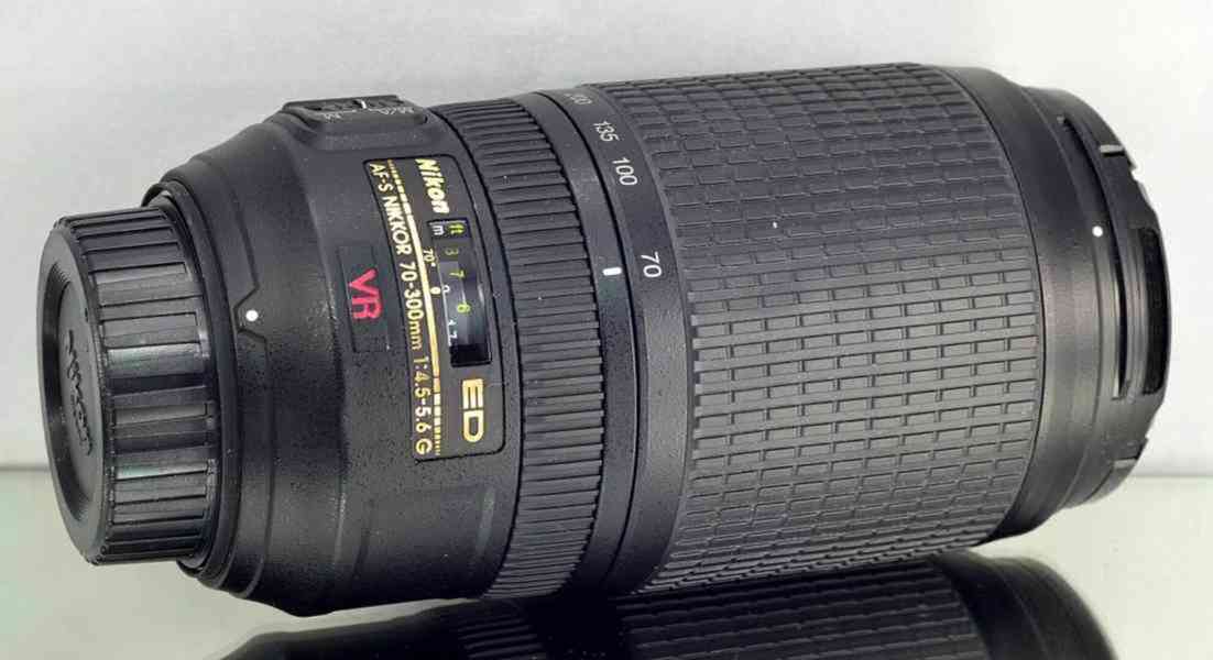 Nikon AF-S 70-300mm f/4.5-5.6 G ED VR*FX ZOOM*UV - foto 7