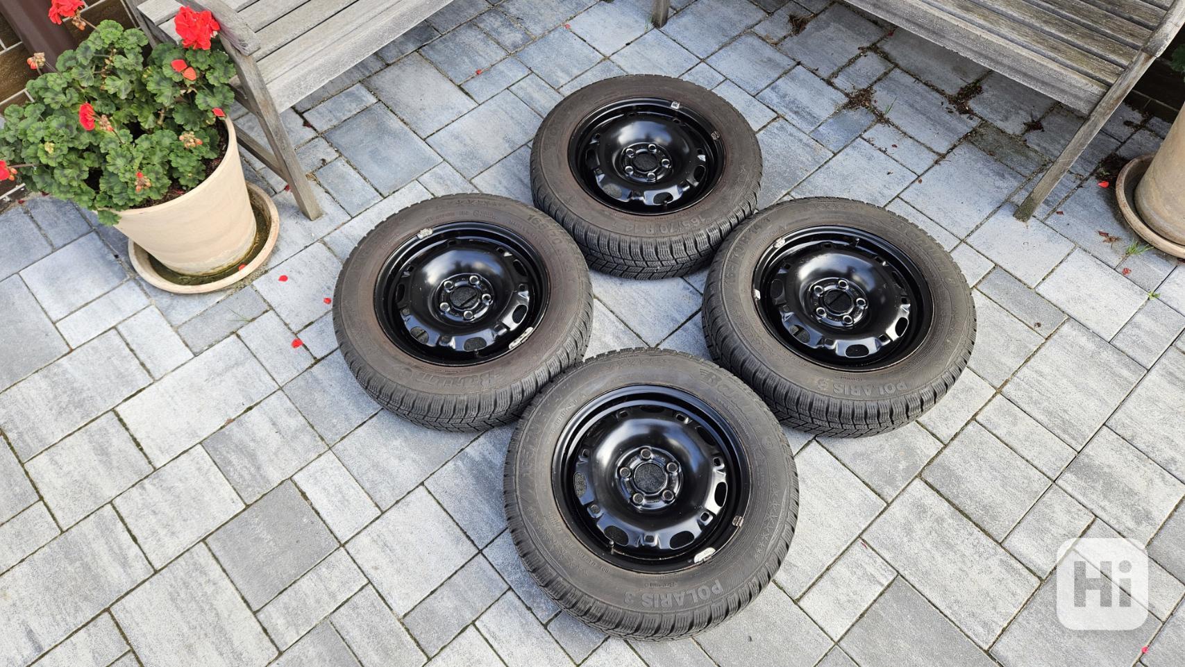 Škoda Fabia zimní pneumatiky 165/70R14 disky 5Jx14 5x100 - foto 1