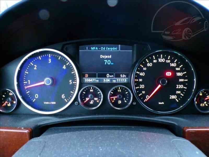 Volkswagen Touareg 3,0 TDI V6 4x4 N1 - foto 6