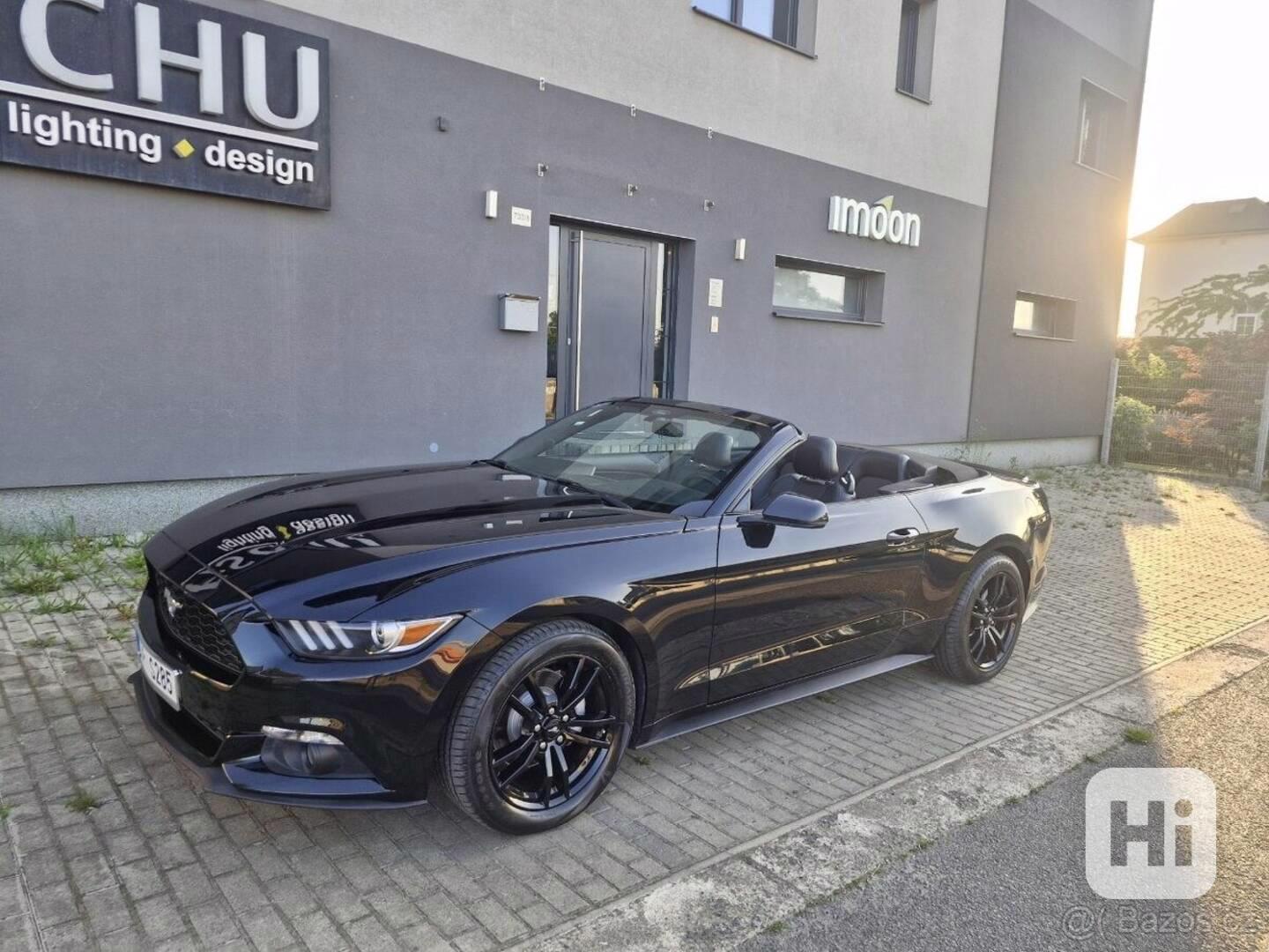 Ford Mustang 2,3   EcoBoost 317 PS výbava premium - foto 1