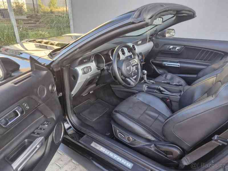 Ford Mustang 2,3   EcoBoost 317 PS výbava premium - foto 7