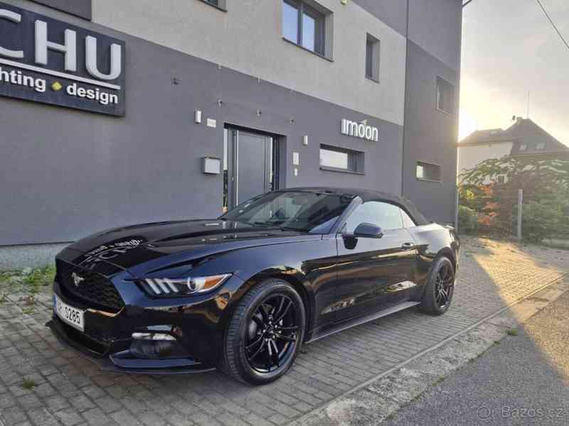 Ford Mustang 2,3   EcoBoost 317 PS výbava premium - foto 6