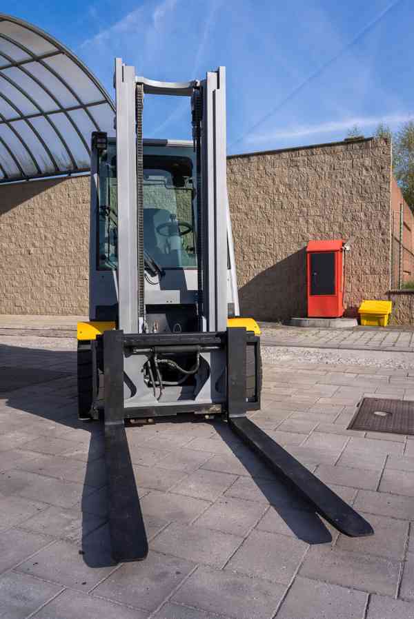 Vysokozdvižný vozík Jungheinrich TFG 430s - foto 5