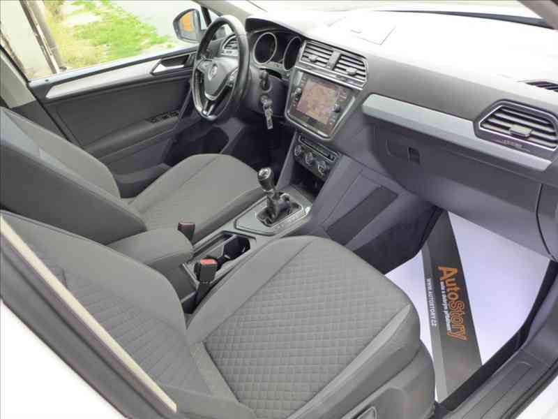 Volkswagen Tiguan 2,0 TDi 110KW NAVI APP 1.MAJ - foto 10