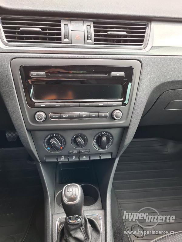 ŠKODA Rapid Spaceback Ambition 1.2 TSI 77 kW 6stup. - foto 13