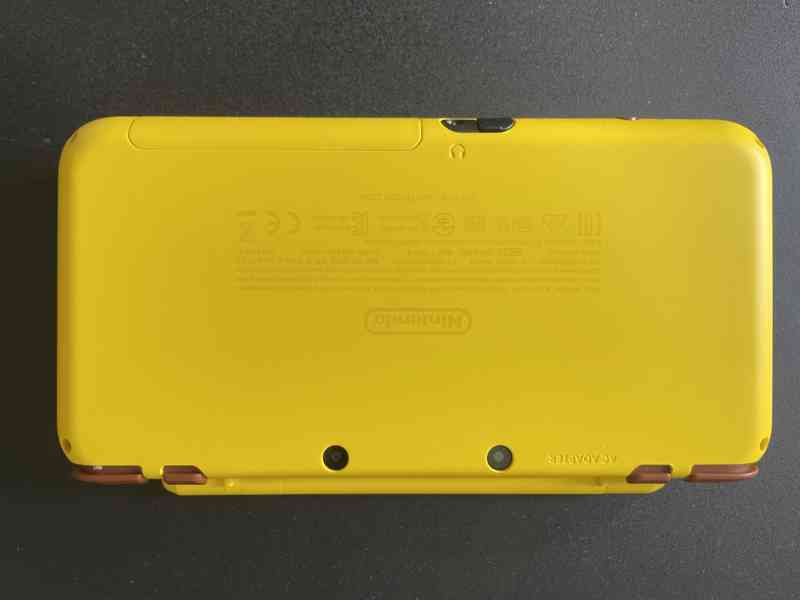 Nintendo 2DS XL Pikachu - foto 2