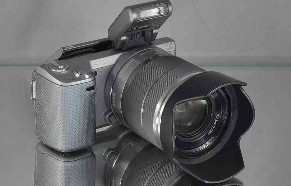 Sony NEX-5N + 18-55 mm  *16MPix*Full HDV* 2500Exp. - foto 6