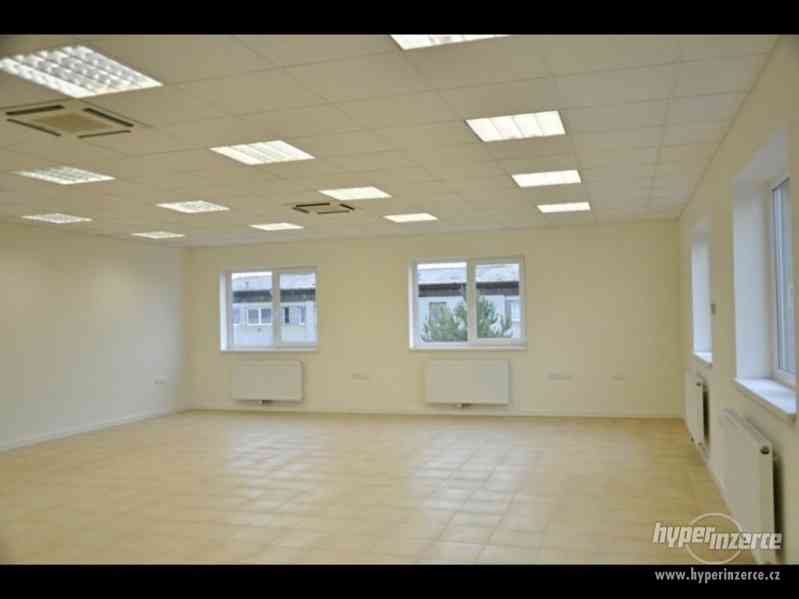 Pronájem výrobní haly 2700 m2 - foto 2