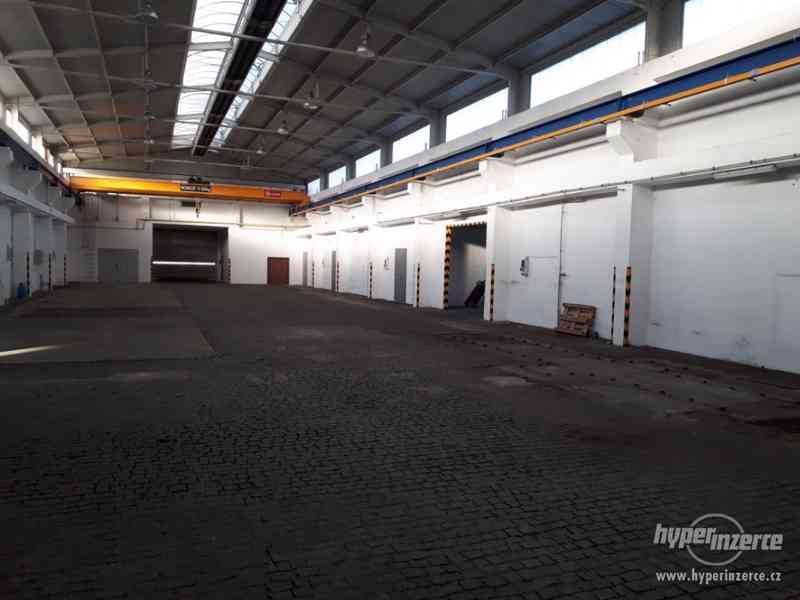 Pronájem výrobní haly 2700 m2 - foto 7