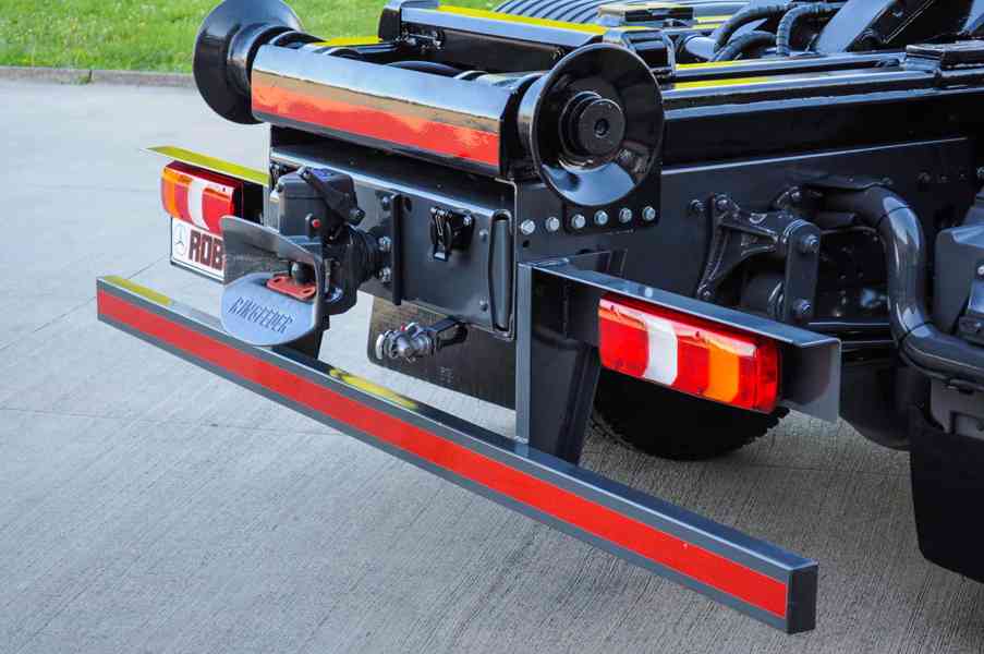 MERCEDES ATEGO HÁKOVÝ NOSIČ KONTEJNERŮ HYDRAULICKÁ RUKA EU6 - foto 15