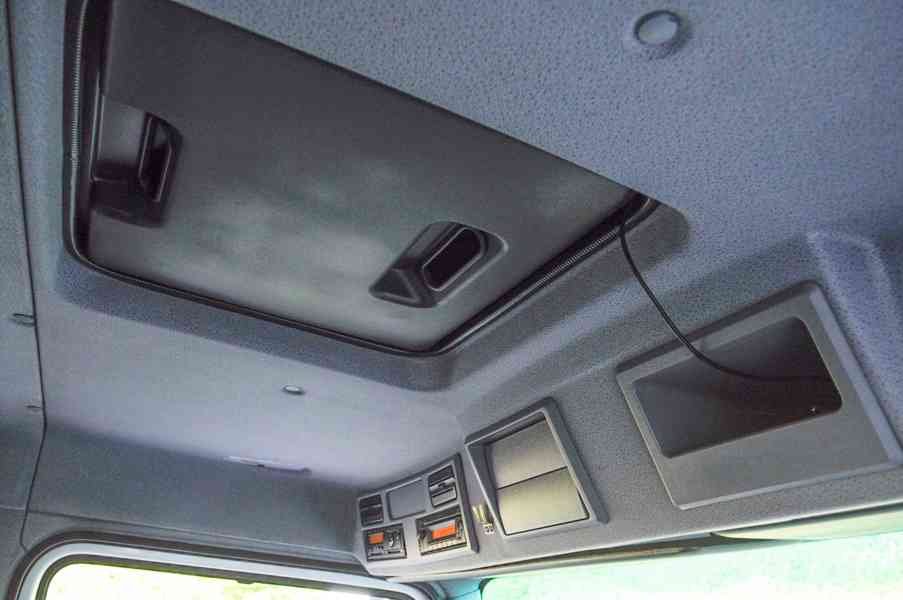 MERCEDES ATEGO HÁKOVÝ NOSIČ KONTEJNERŮ HYDRAULICKÁ RUKA EU6 - foto 45