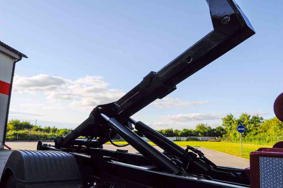 MERCEDES ATEGO HÁKOVÝ NOSIČ KONTEJNERŮ HYDRAULICKÁ RUKA EU6 - foto 80