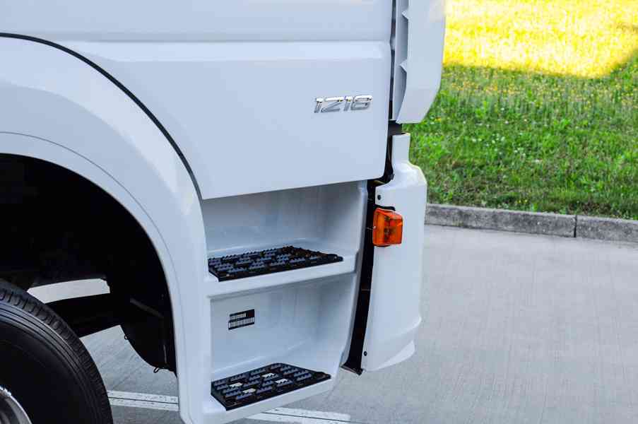 MERCEDES ATEGO HÁKOVÝ NOSIČ KONTEJNERŮ HYDRAULICKÁ RUKA EU6 - foto 9