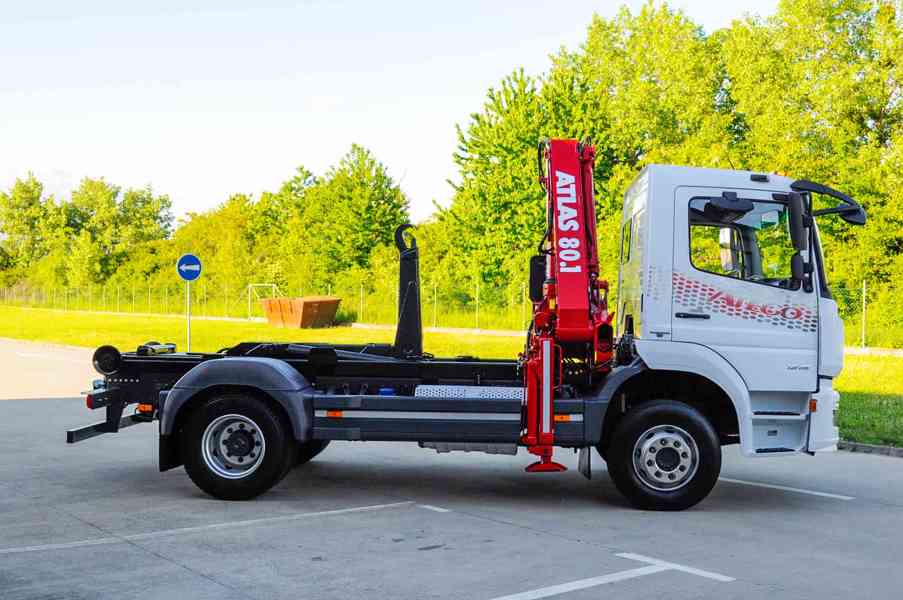MERCEDES ATEGO HÁKOVÝ NOSIČ KONTEJNERŮ HYDRAULICKÁ RUKA EU6 - foto 7