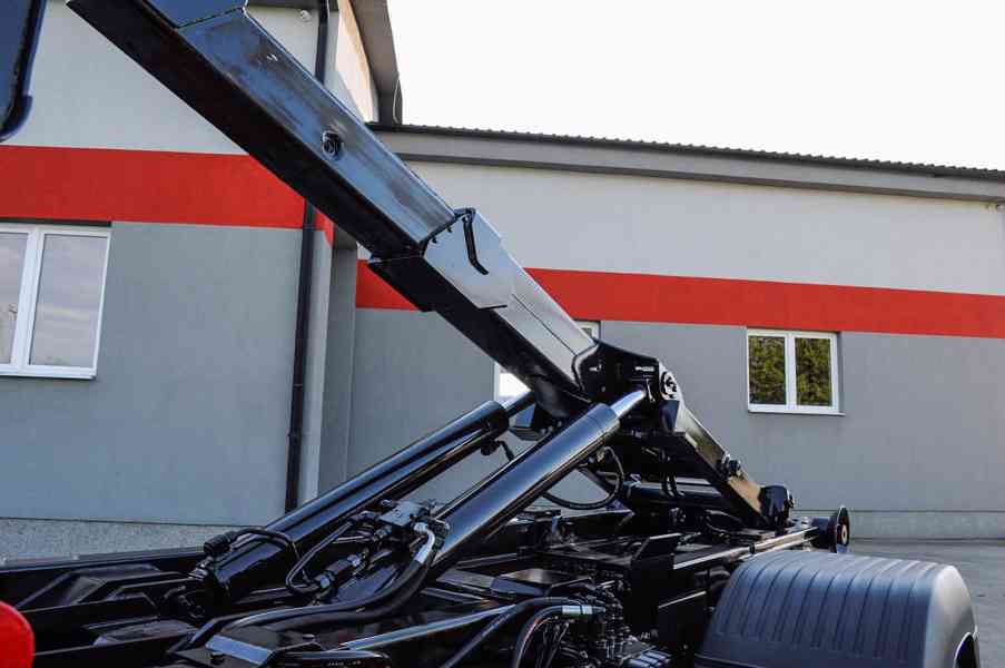 MERCEDES ATEGO HÁKOVÝ NOSIČ KONTEJNERŮ HYDRAULICKÁ RUKA EU6 - foto 81