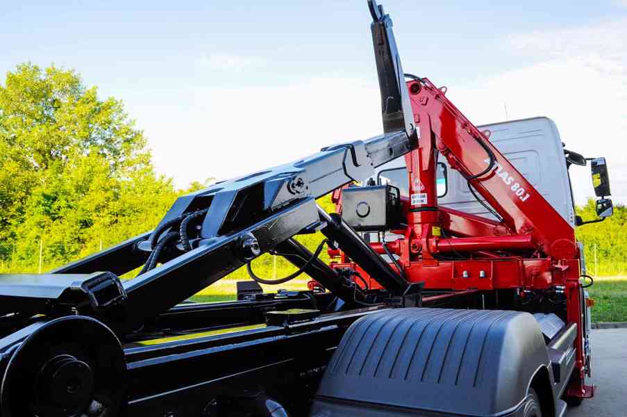 MERCEDES ATEGO HÁKOVÝ NOSIČ KONTEJNERŮ HYDRAULICKÁ RUKA EU6 - foto 79