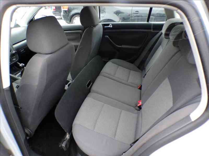 Volkswagen Golf 1,9 TDI - foto 8