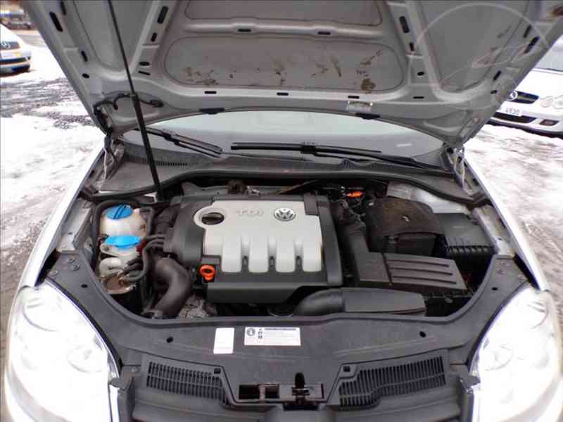 Volkswagen Golf 1,9 TDI - foto 12