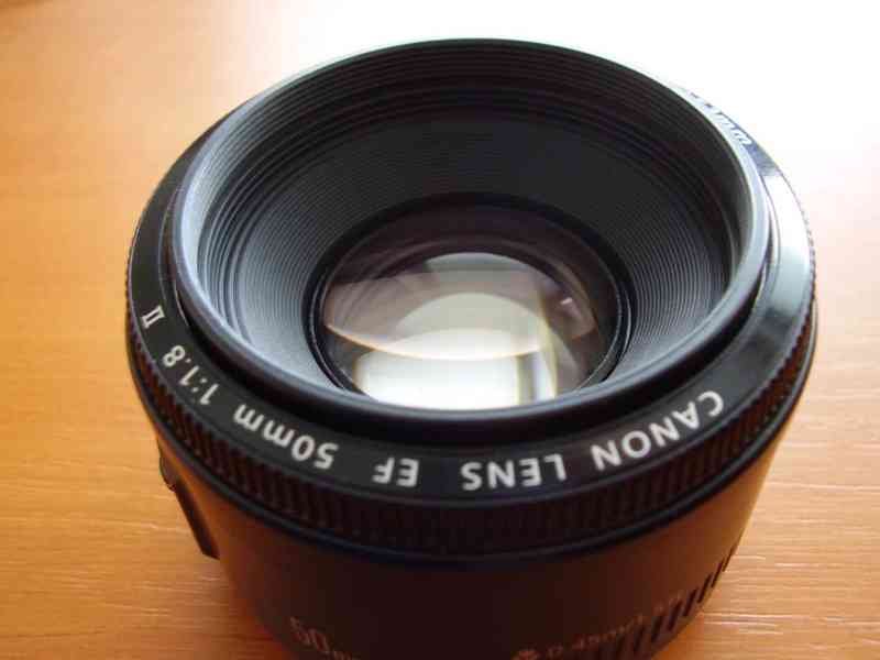 Canon 50mm/1.8 II - foto 1