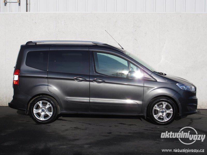 Ford Tourneo Courier 1.0 EcoBoost 74kW - foto 14