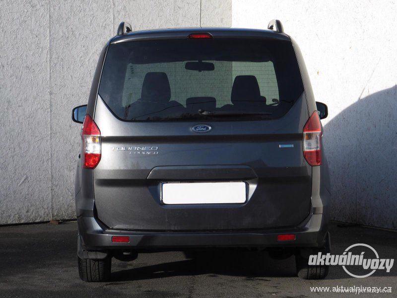Ford Tourneo Courier 1.0 EcoBoost 74kW - foto 17