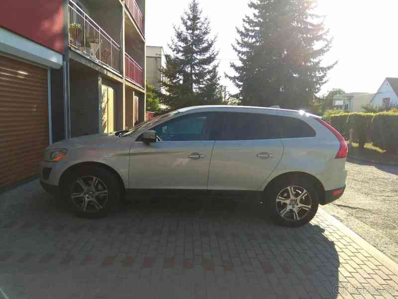 Volvo XC60 2,4 - foto 2