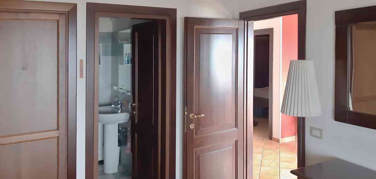 Prodej luxusního apartmánu 3+kk - Costa Paradiso, Sardinie - foto 6