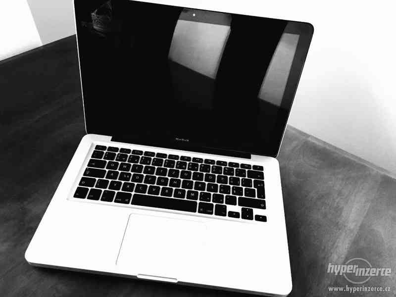 MacBook UNI 13 palců  TOP STAV!!! - foto 7