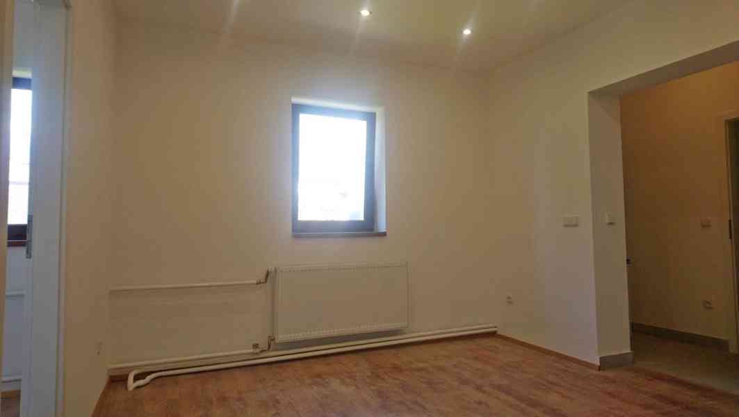 Pronájem 3+kk, 65m2+zahrada (Jablonec n.N., ul. Květinová)  - foto 2