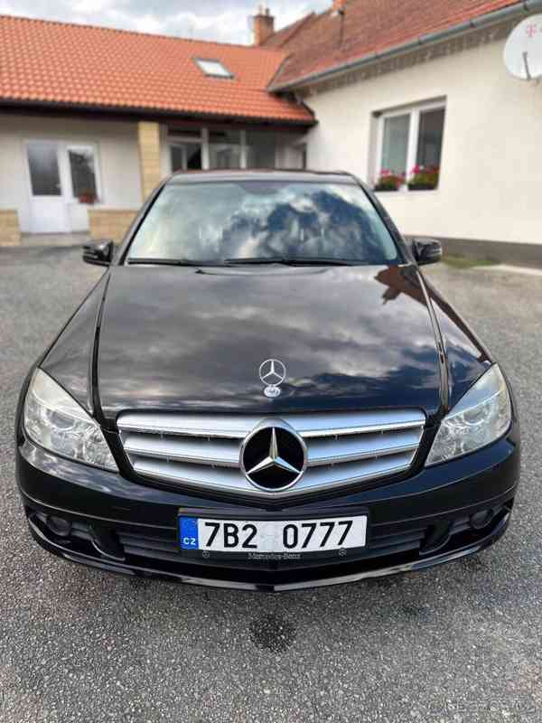 Mercedes-Benz Třídy C 2,2 C 200 CDI Classic  C200 100kw r.v. - foto 1