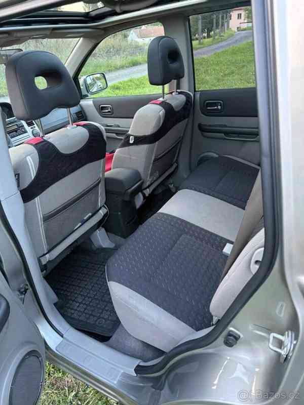 Nissan X-Trail 2,2 - foto 14